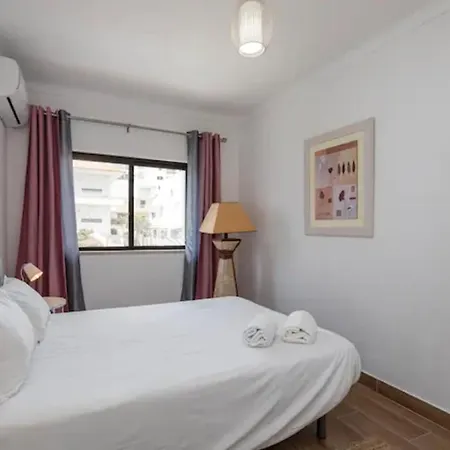 The Concierge - Prime Center L3 Apartment